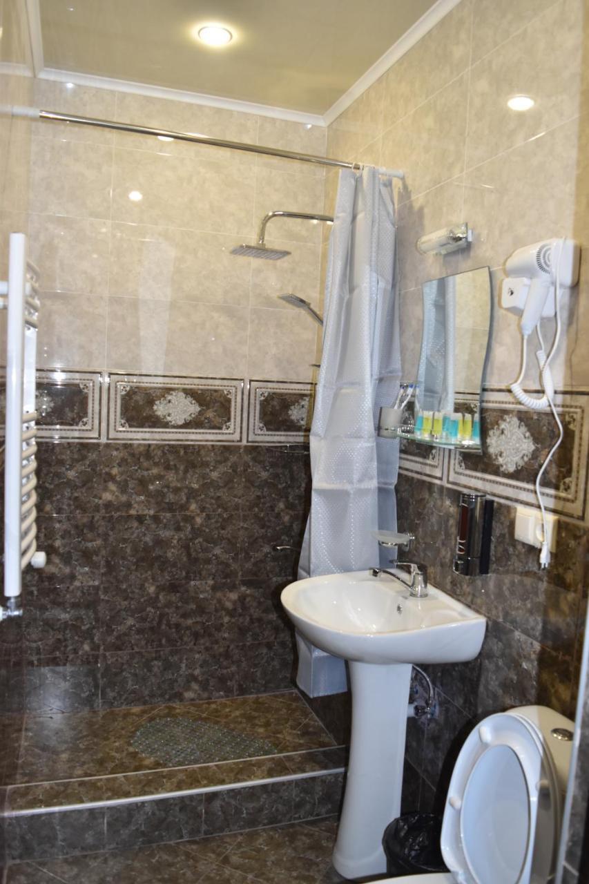 Hotel Iveria Stepancminda Zewnętrze zdjęcie